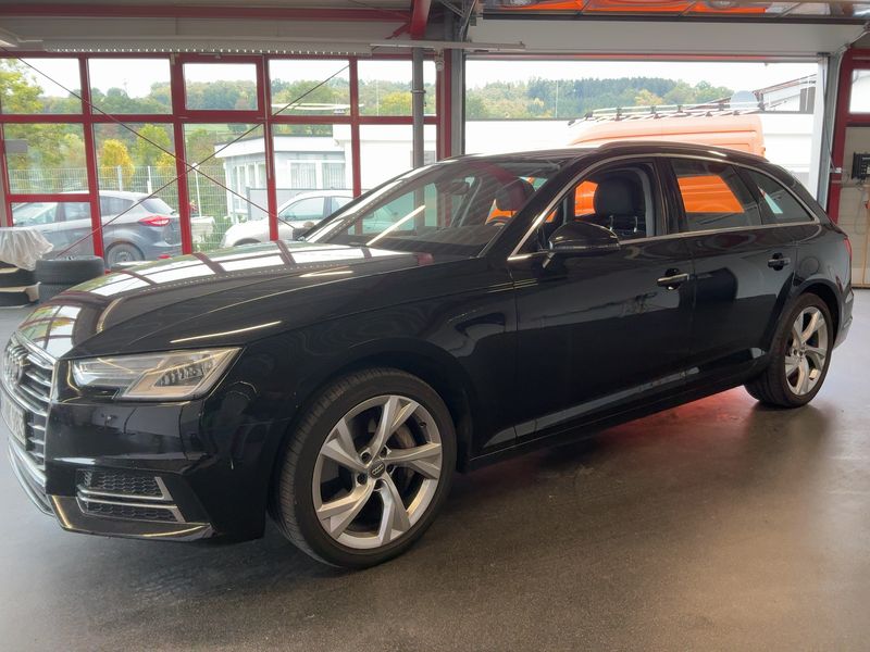 Audi A4 50 TDI quattro design