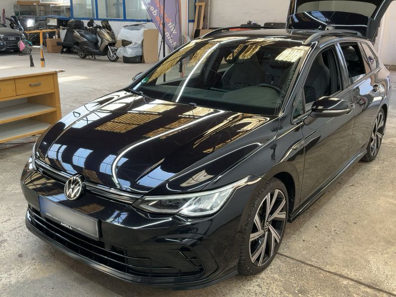 Volkswagen Golf VIII 2.0 TSI R-Line
