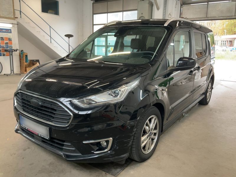 Ford Grand Tourneo Connect 1.5 TDCi EcoBlue Titanium