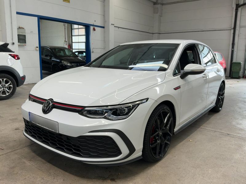 Volkswagen Golf VIII 2.0 TSI GTI
