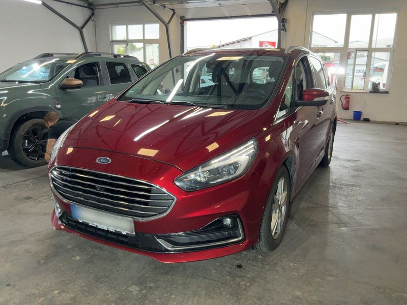 Ford S-Max 2.0 TDCi EcoBlue Titanium