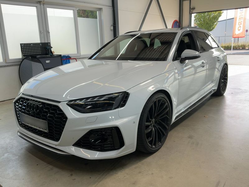 Audi RS 4 2.9 TFSI quattro
