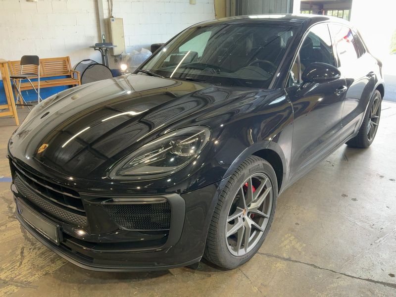Porsche Macan S
