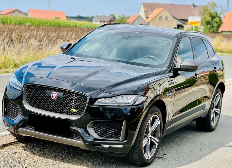 Jaguar F-Pace 30d 300 Sport AWD