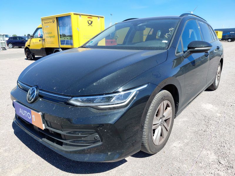 Volkswagen Golf VIII 1.5 eTSI Life