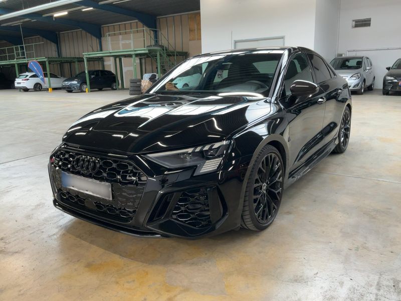 Audi RS 3 2.5 TFSI quattro