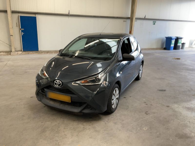 Toyota Aygo 1.0 VVT-i X