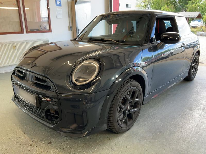 MINI Cooper C John Cooper Works Trim