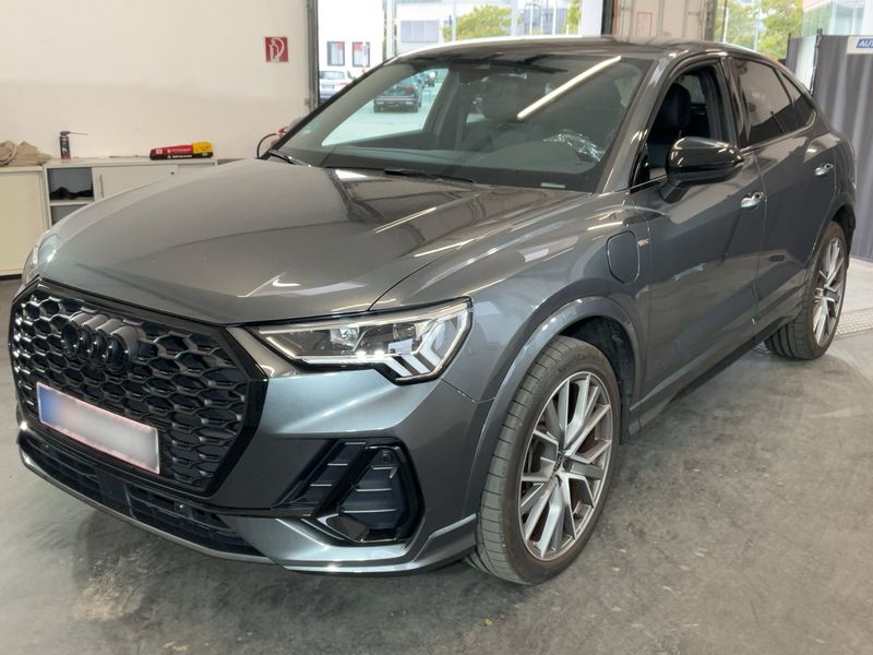 Audi Q3 Sportback 45 TFSIe S line