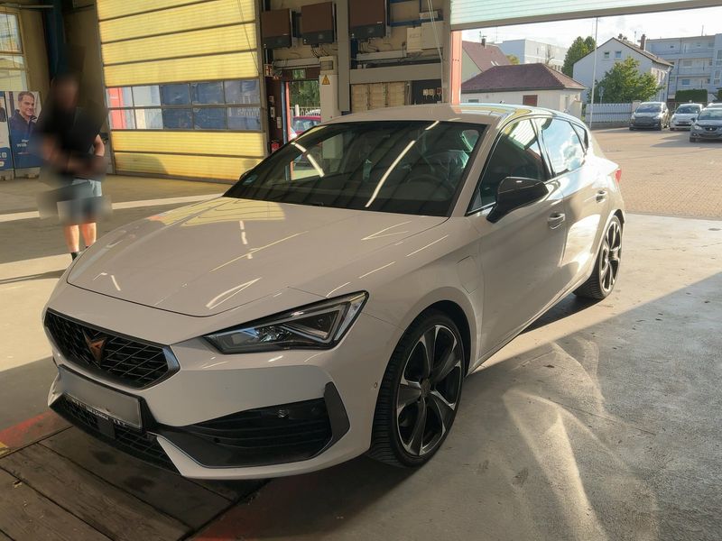 Cupra Leon 1.4 e-HYBRID VZ