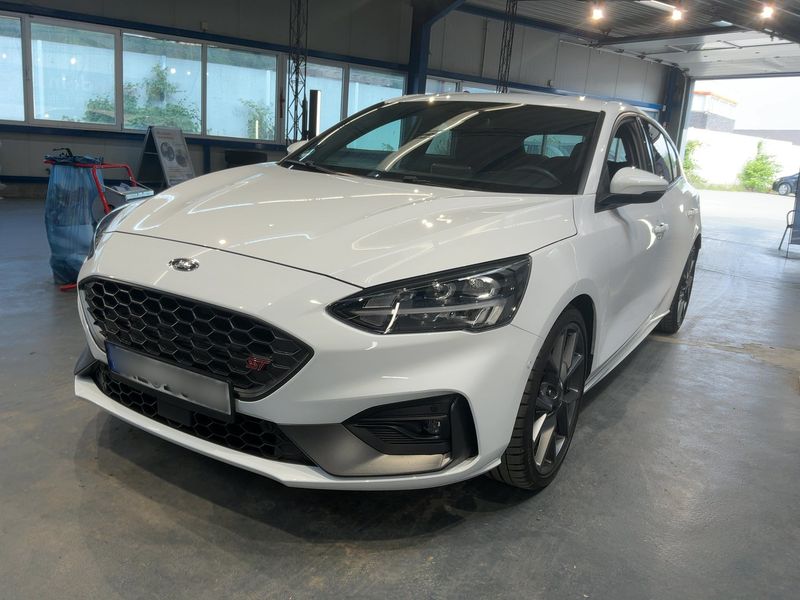 Ford Focus 2.3 EcoBoost ST