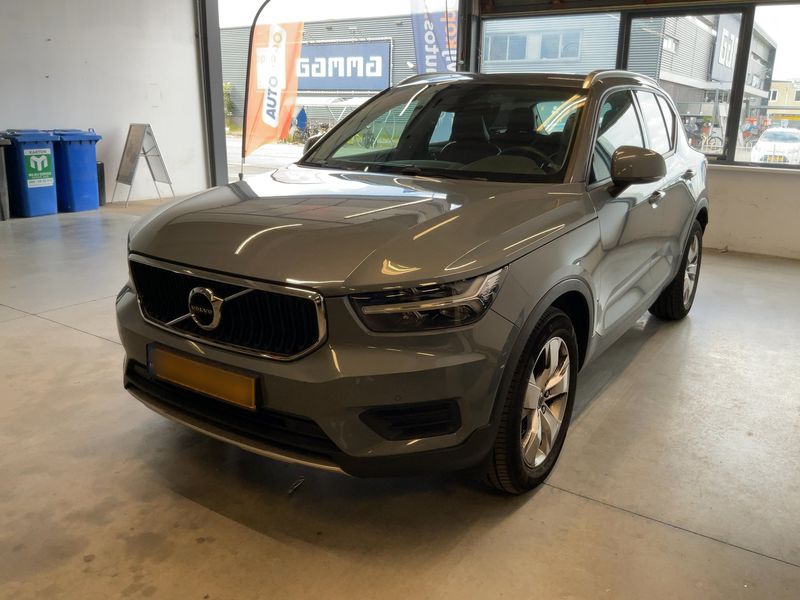 Volvo XC40 1.5 T3 Momentum Pro 2WD