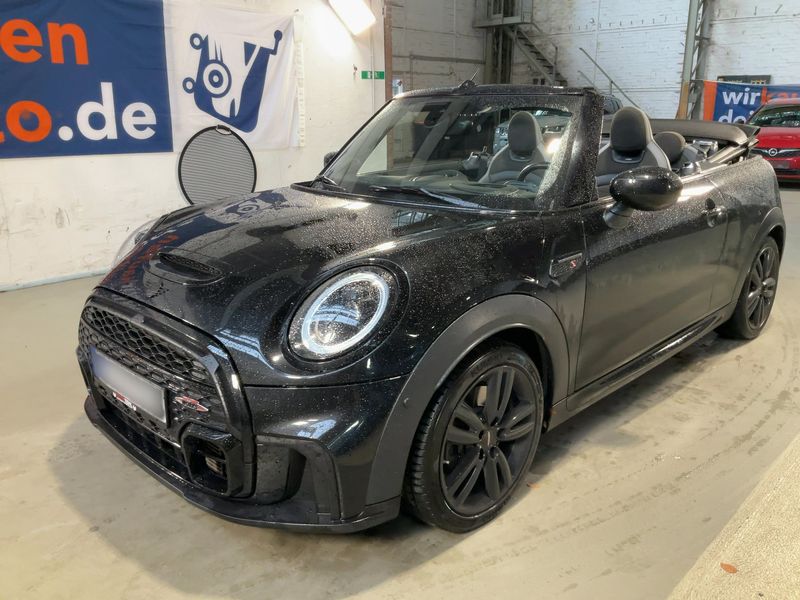 MINI Cabrio Cooper S John Cooper Works Trim