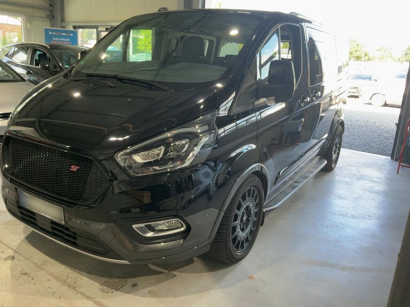 Ford Tourneo Custom 2.0 TDCi 320 L1 Tourneo Active