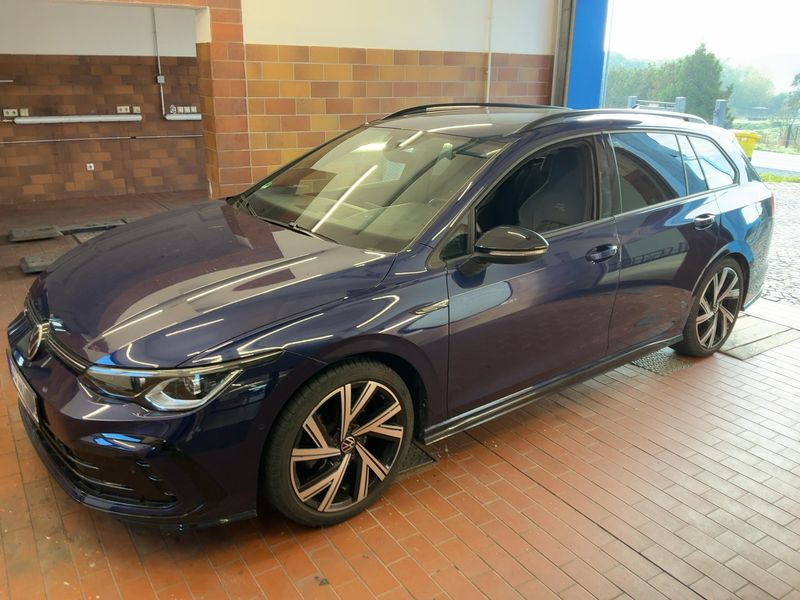 Volkswagen Golf VIII 1.5 eTSI ACT R-Line