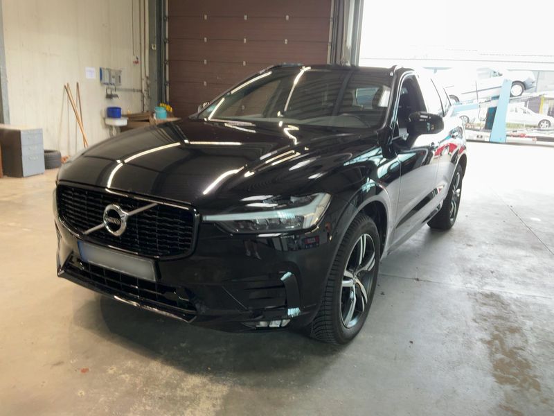 Volvo XC60 2.0 B4 Diesel Mild-Hybrid R Design AWD