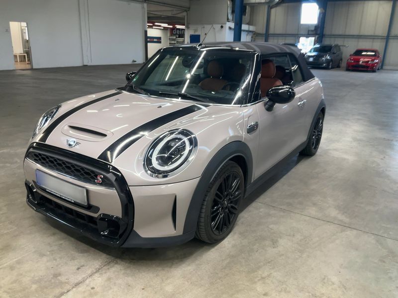 MINI Cabrio Cooper S Classic Trim