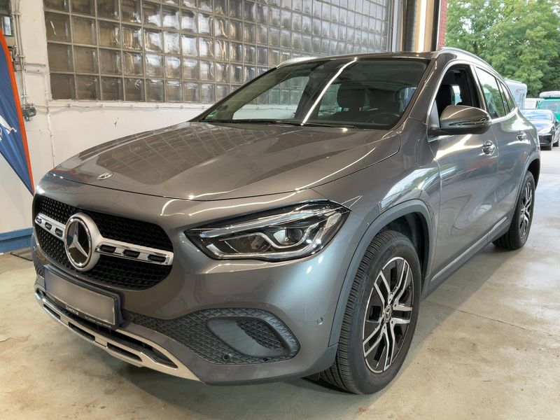 Mercedes-Benz GLA-Klasse GLA 180 Progressive