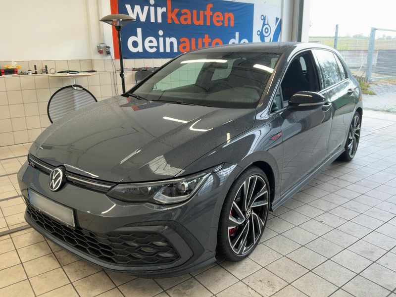 Volkswagen Golf VIII 2.0 TSI GTI