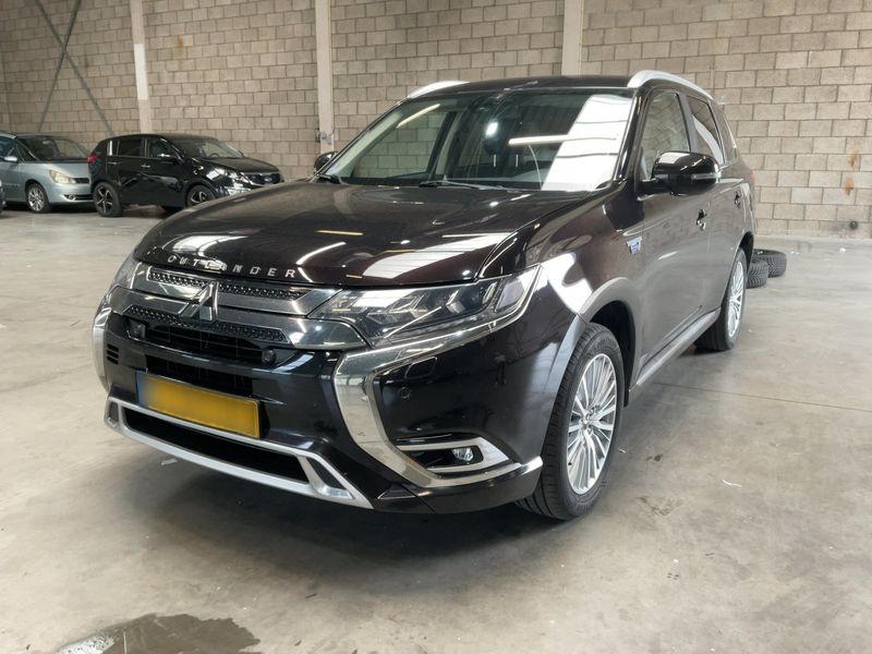 Mitsubishi Outlander 2.4 PHEV Intense 4WD