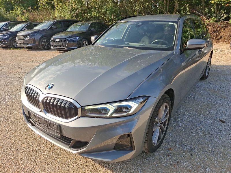 BMW 3 серия 318i