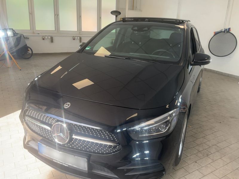 Mercedes-Benz B-Klasse B 220 4Matic AMG Line