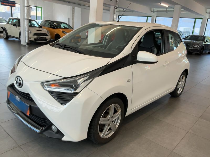 Toyota Aygo 1.0 x-play Team D