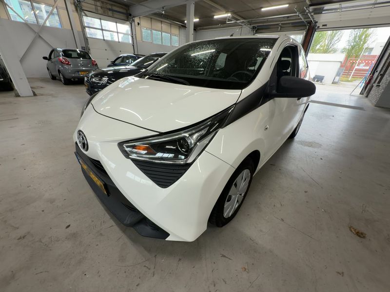 Toyota Aygo 1.0 X-Black