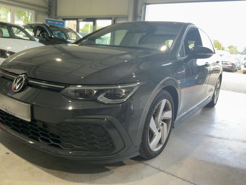 Volkswagen Golf VIII 2.0 TSI GTI