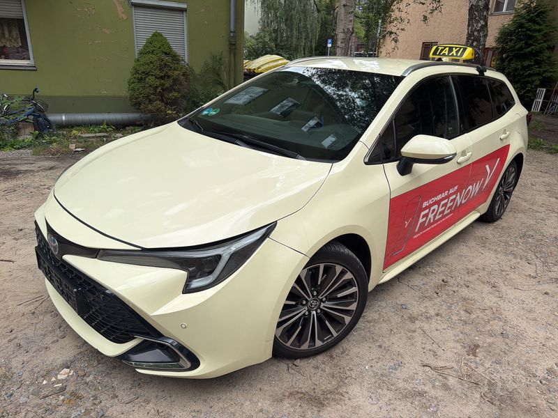 Toyota Corolla 2.0 Hybrid Team D