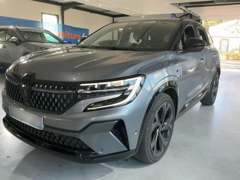 Renault Austral 1.2 Hybrid E-Tech Iconic Esprit Alpine