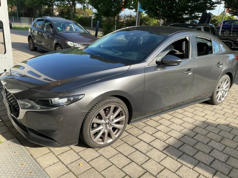 Mazda 3 2.0 Skyactiv-G Mild-Hybrid Evolution