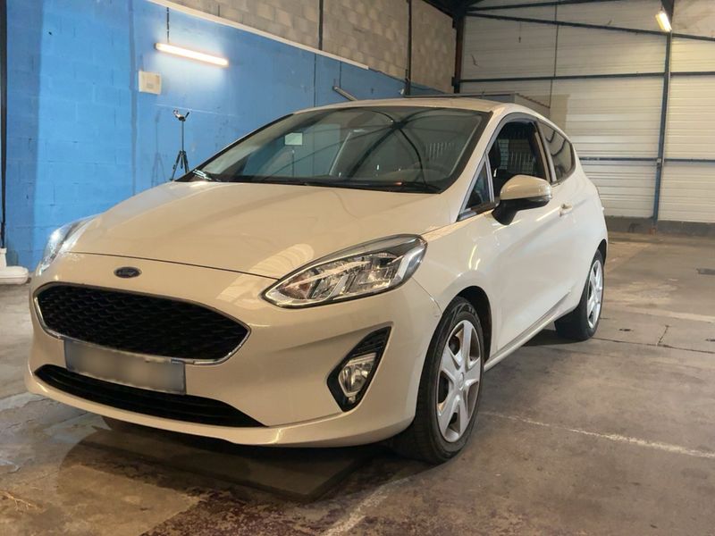 Ford Fiesta 1.0 EcoBoost Mild-Hybrid Affaires Trend