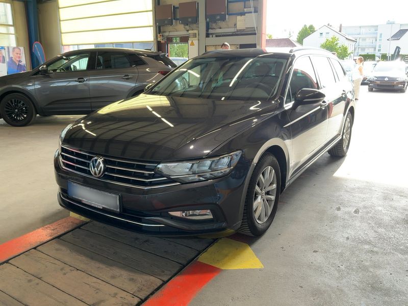 Volkswagen Passat 1.5 TSI ACT Business