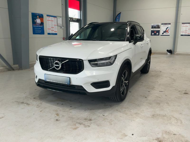 Volvo XC40 2.0 D4 R-Design AWD