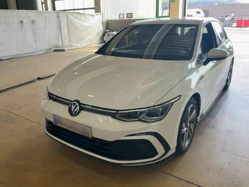 Volkswagen Golf VIII 1.5 eTSI ACT R-Line