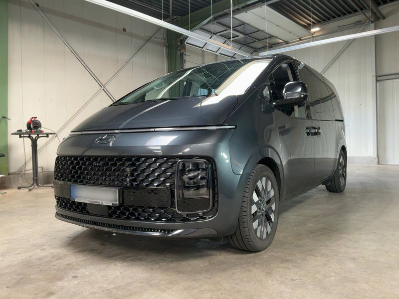 Hyundai Staria 2.2 CRDi Signature 4WD