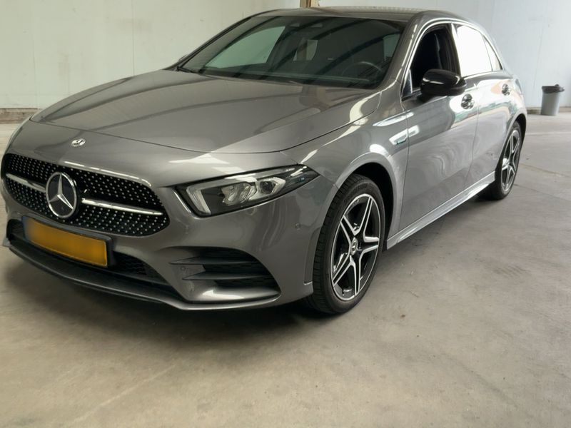 Mercedes-Benz A-Klasse A 250e AMG Line