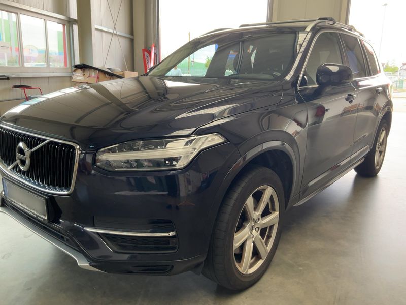 Volvo XC90 2.0 D5 Momentum AWD