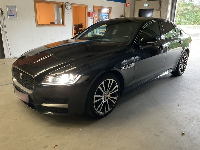 Jaguar XF 25t R-Sport