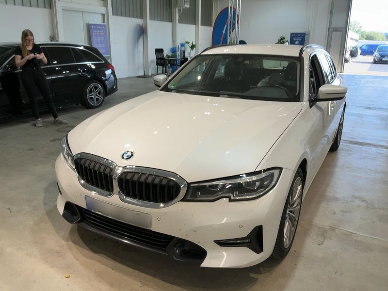 BMW 3 серия 320d Mild-Hybrid xDrive Sport Line