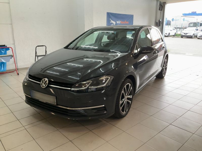 Volkswagen Golf VII 1.6 TDI Comfortline BlueMotion Tech