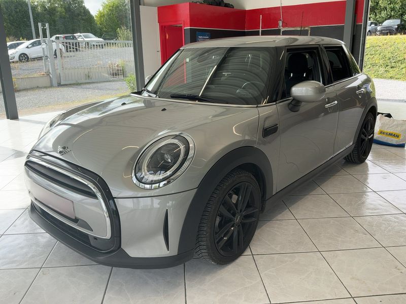 MINI Cooper Essential Trim