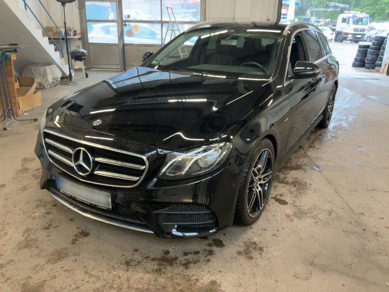 Mercedes-Benz E-Klasse E 200 d T AMG Line