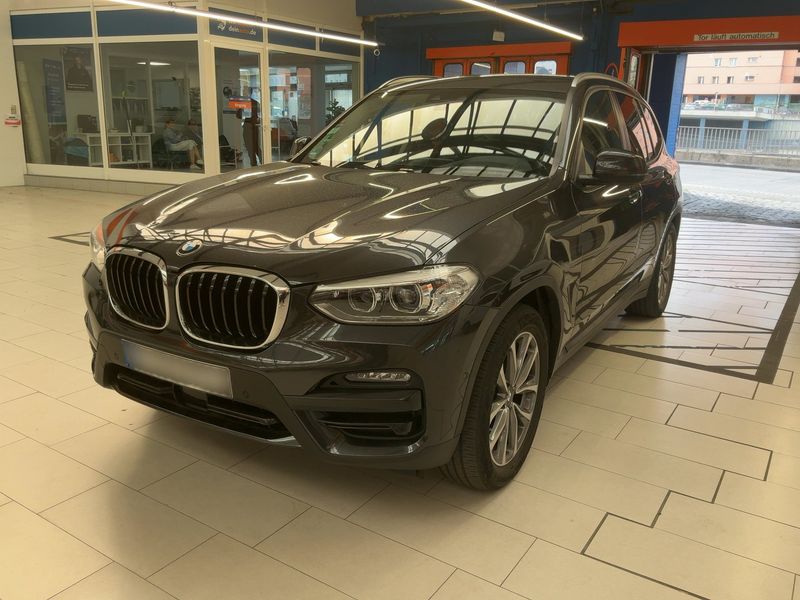 BMW X3 xDrive 20i Advantage