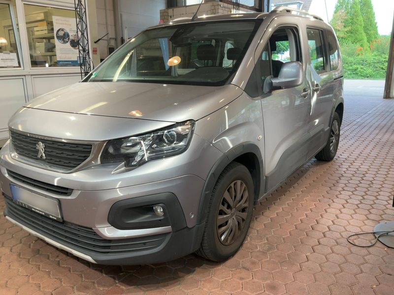 Peugeot Rifter 1.2 PureTech Allure L1