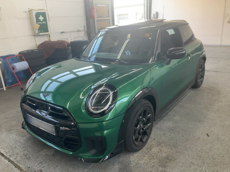MINI Cooper S John Cooper Works Trim