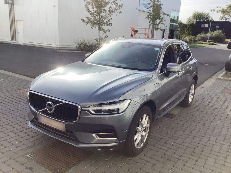 Volvo XC60 2.0 T8 Plug-in Hybrid Momentum AWD