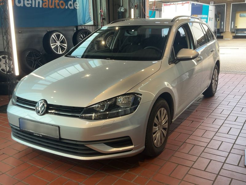 Volkswagen Golf VII 1.0 TSI Trendline BlueMotion Tech
