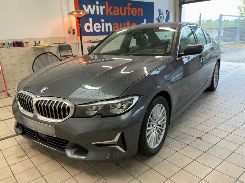 BMW 3 серия 320i Luxury Line